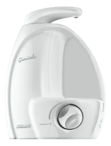 Purificador Lorenzetti Gioviale instalado em uma cozinha mostrando sua bica móvel